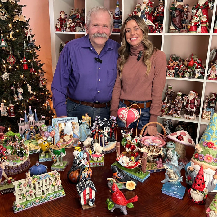 Jim Shore sculpting Disney Traditions figurine – Artist behind the Disney magic